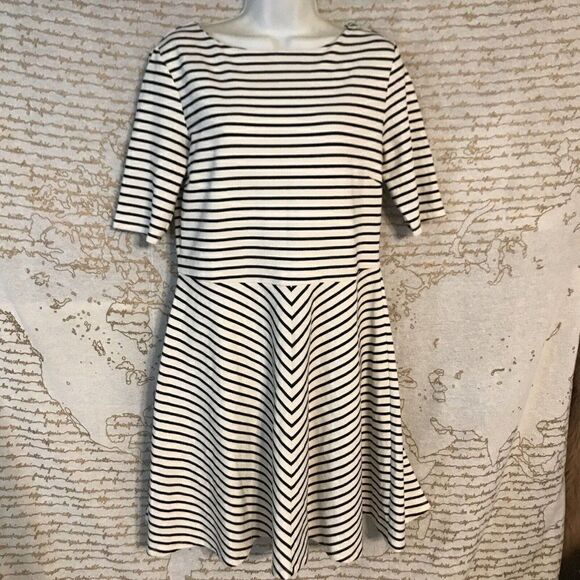 Chelsea & Theodore Dresses & Skirts - Chelsea & Theodore Womens Black Cream Striped 3/4 Sleeve Dress Size Medium.  J